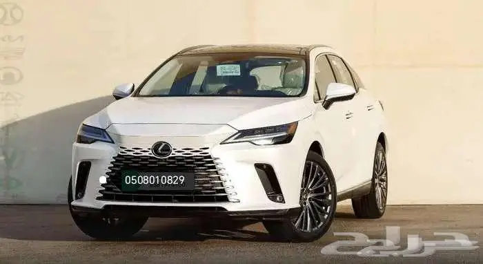 لكزس RX350 h ابيض فل2024 32