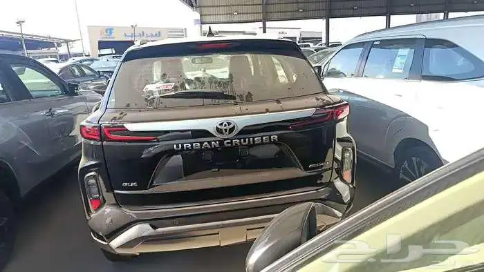 تويوتا اوربان 2026 5