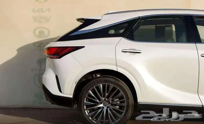 لكزس RX350 h ابيض فل2024 9