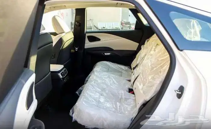 لكزس RX350 h ابيض فل2024 19