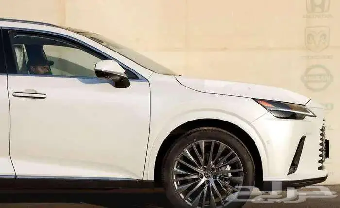لكزس RX350 h ابيض فل2024 8