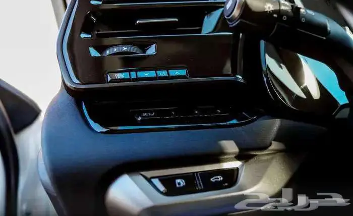 لكزس RX350 h ابيض فل2024 28