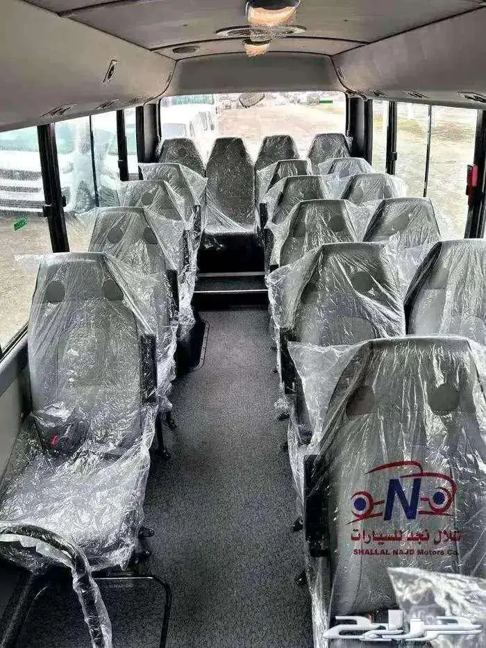 باص كاونتي 23 راكب بطاقة 198000 5