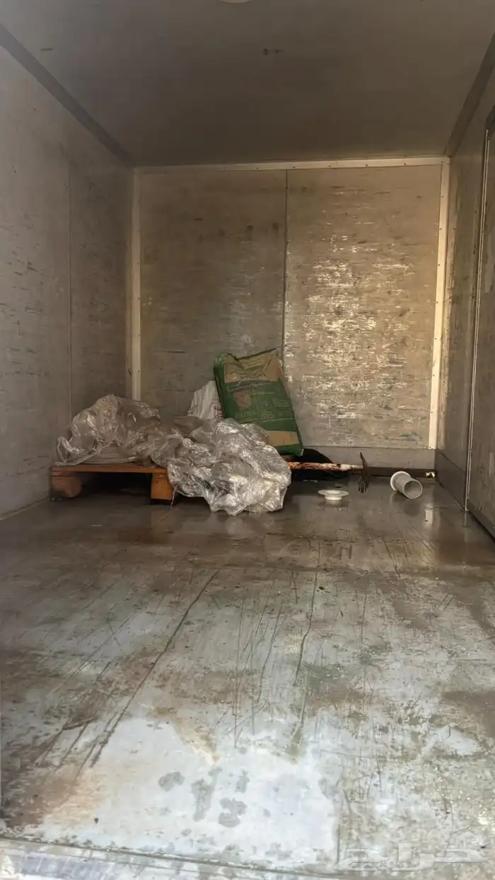 دينا هيونداي موديل 2012 مع حافظ بدون تبريد للبيع 0