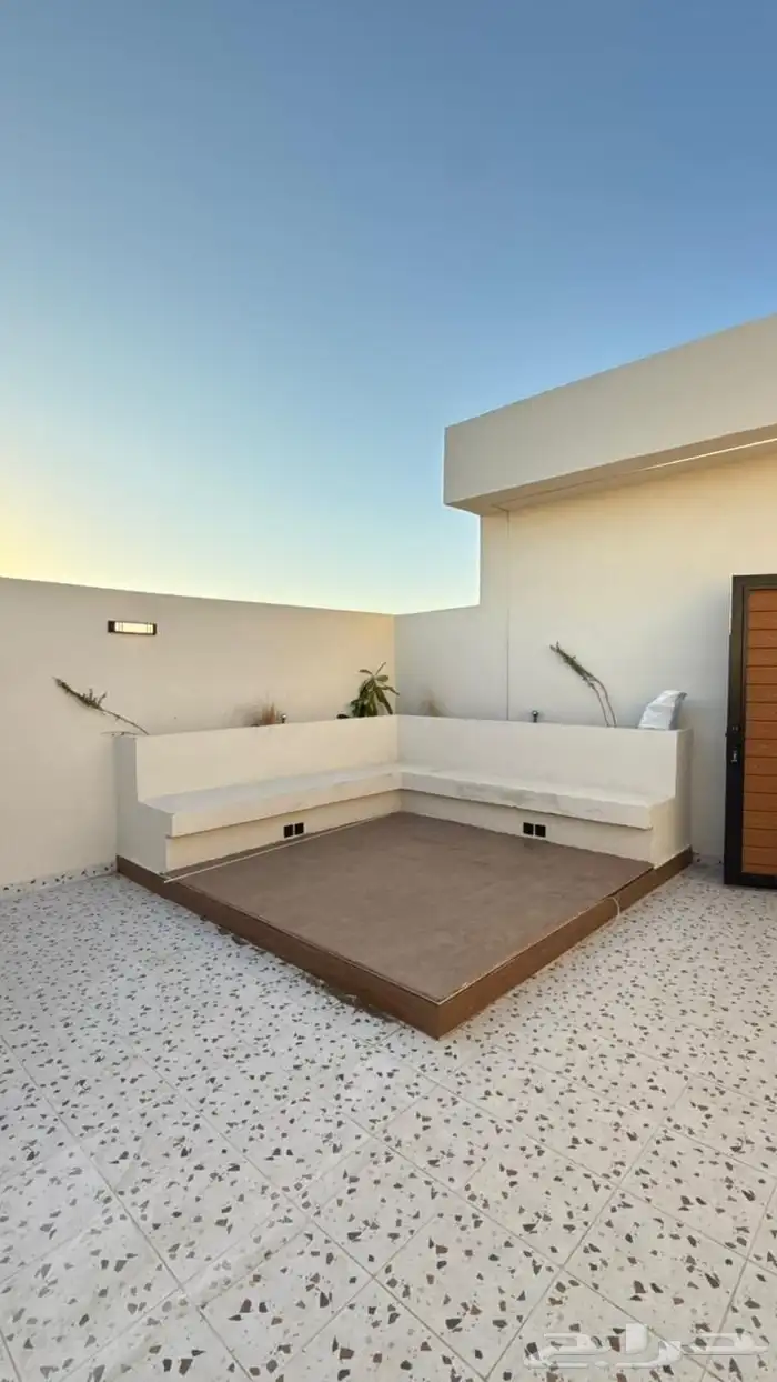 شقة للبيع في النبلاء 19