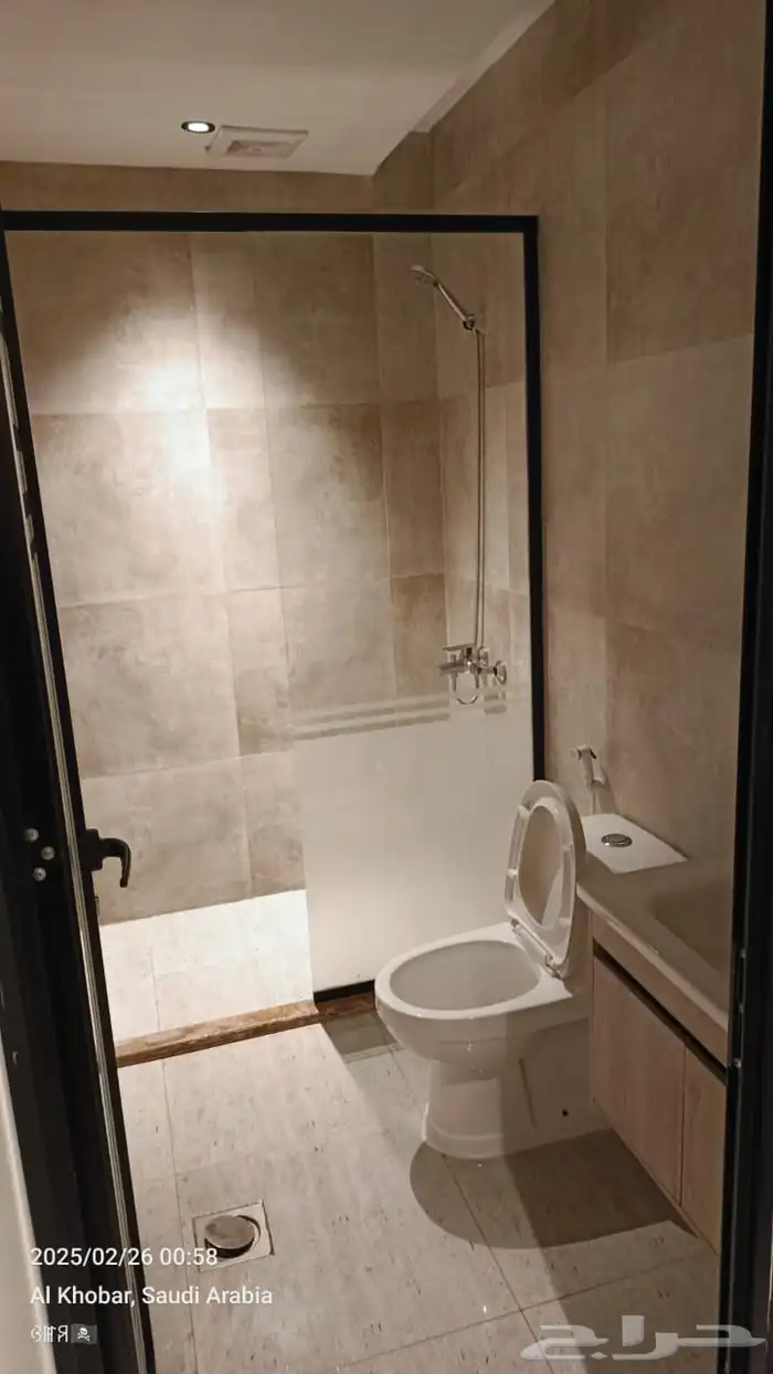 شقة سكنية للإيجار 11