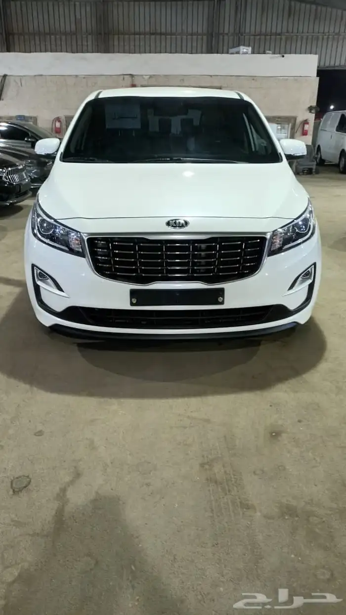 كيا كارنيفال ابيض 2020 ديزل بطاقة جمركية وارد كوريا 2
