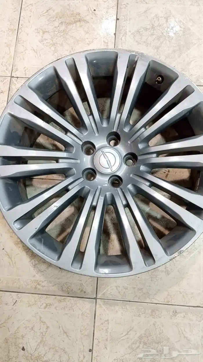 للبيع جنوط مع صدامات سياره. كل كرايسلر 0