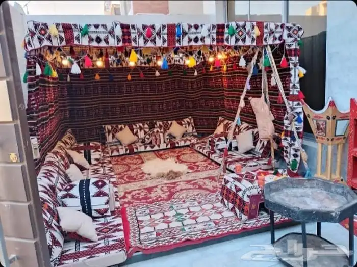 تاجير كنب تاجير كراسي طاولات جلسات مرتفعه جلسات ارضيه دفايات 0