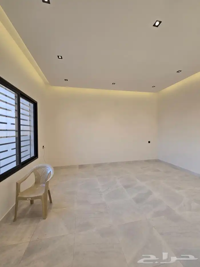للبيع دور أرضي 6غرف VIP حوش ومدخل سياره بحي الوسام بالخميس 7