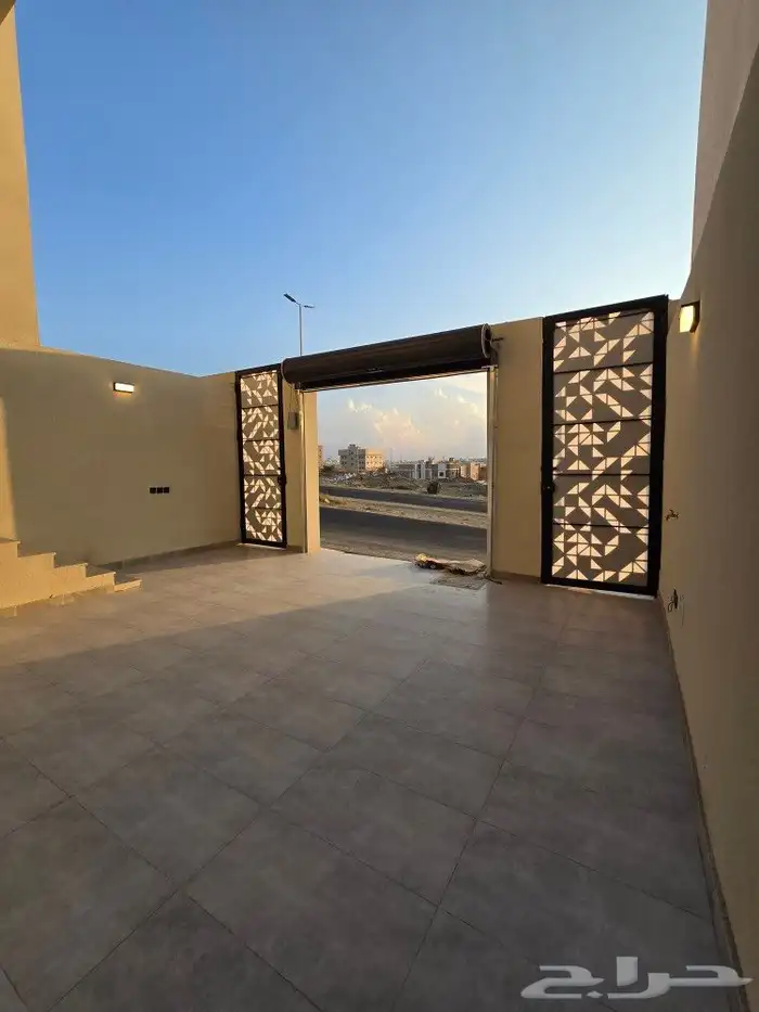 للبيع دور أرضي 6غرف VIP حوش ومدخل سياره بحي الوسام بالخميس 5
