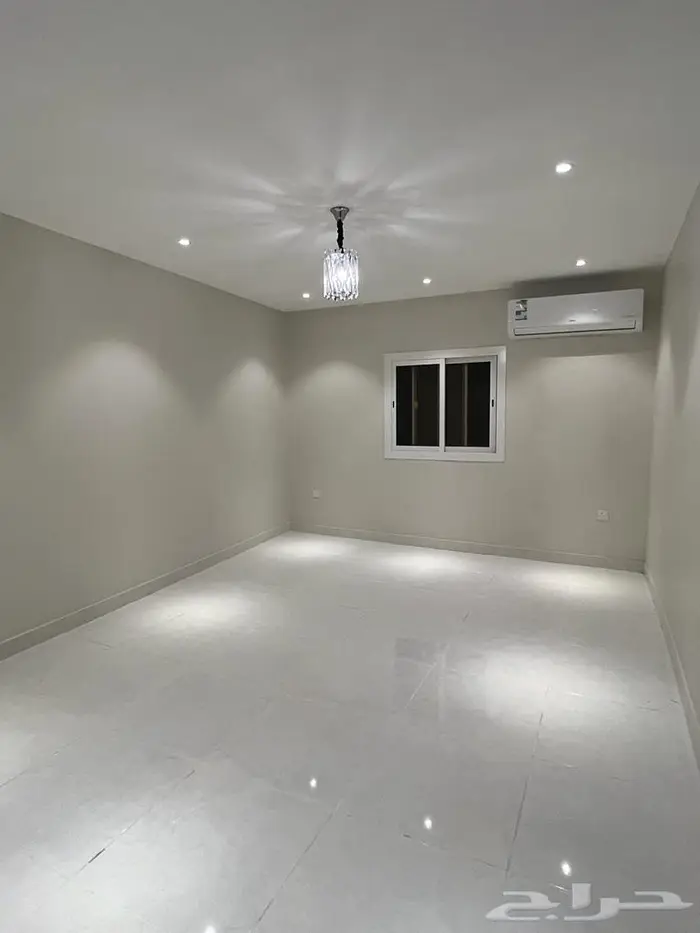 شقة روف مع سطح الطائف حي الشرقية 4