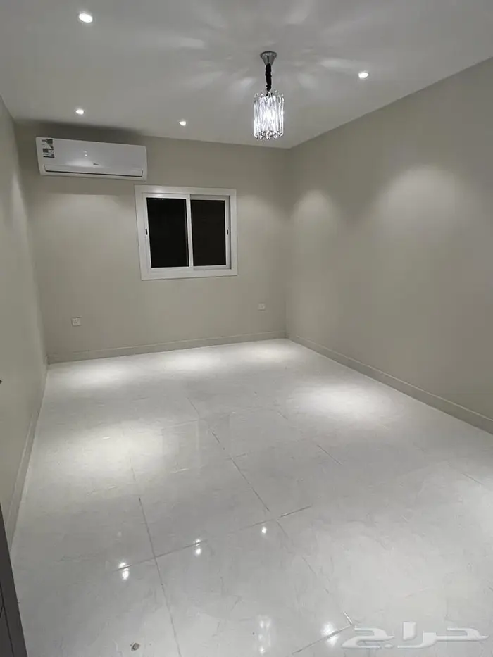 شقة روف مع سطح الطائف حي الشرقية 5