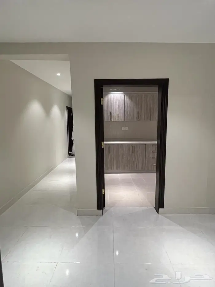 شقة روف مع سطح الطائف حي الشرقية 7