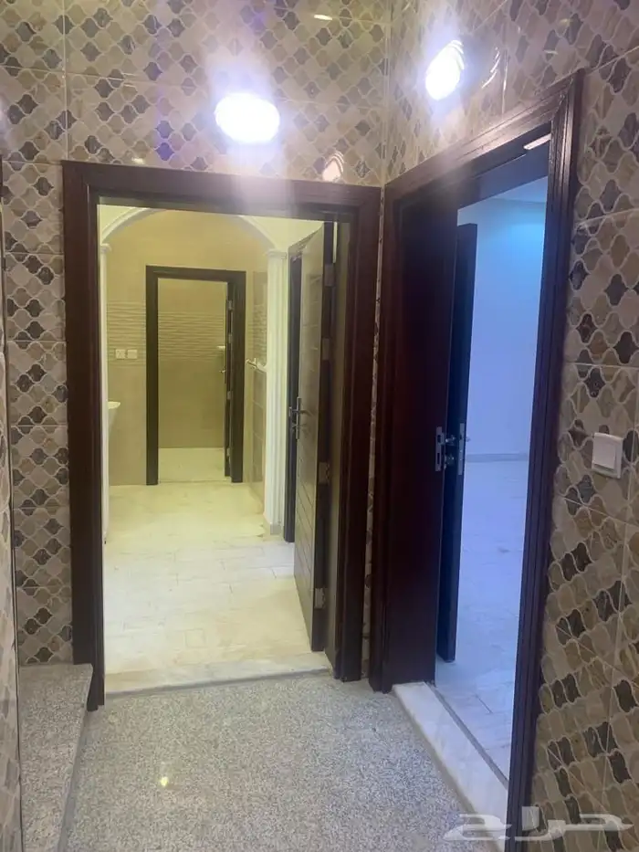 شقة للإيجار الحمدانية 0