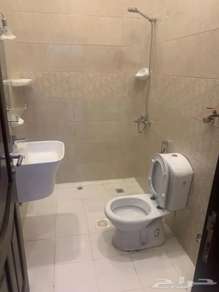 شقة للإيجار الحمدانية 3