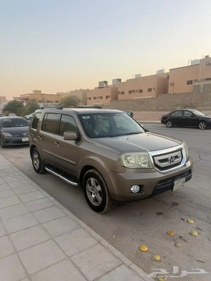 للبيع سبارة هوندا جيب بايلوت موديل 2011 2