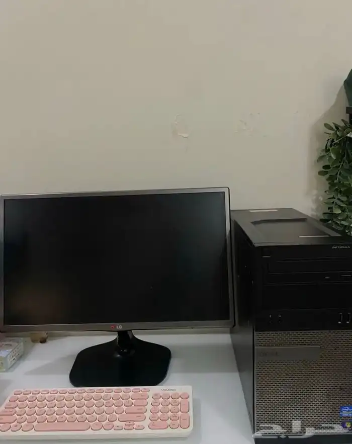 جهاز كمبيوتر مع شاشة LG للبيع 0
