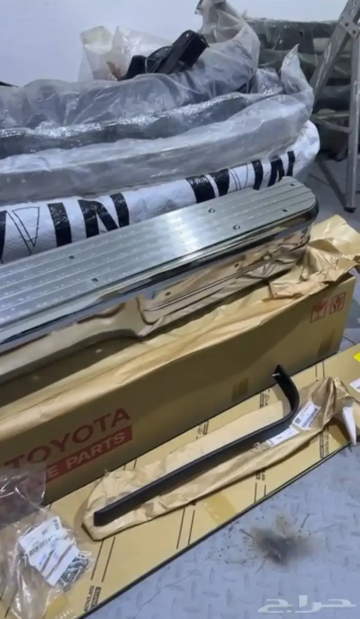 صدام خلفي هايلكس 2005 وتحت اصلي 0