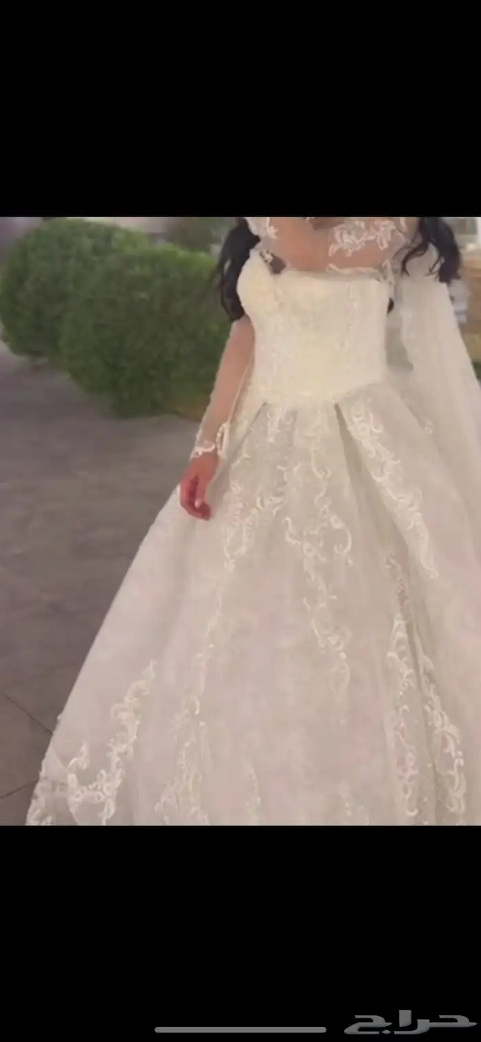 فستان زفاف مع الطرحة 2