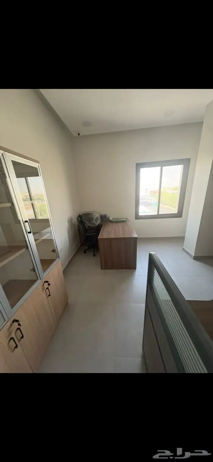 مكتب لتقبيل حي الملز منطقة حية وحيويه متبقي 7 شهور 3