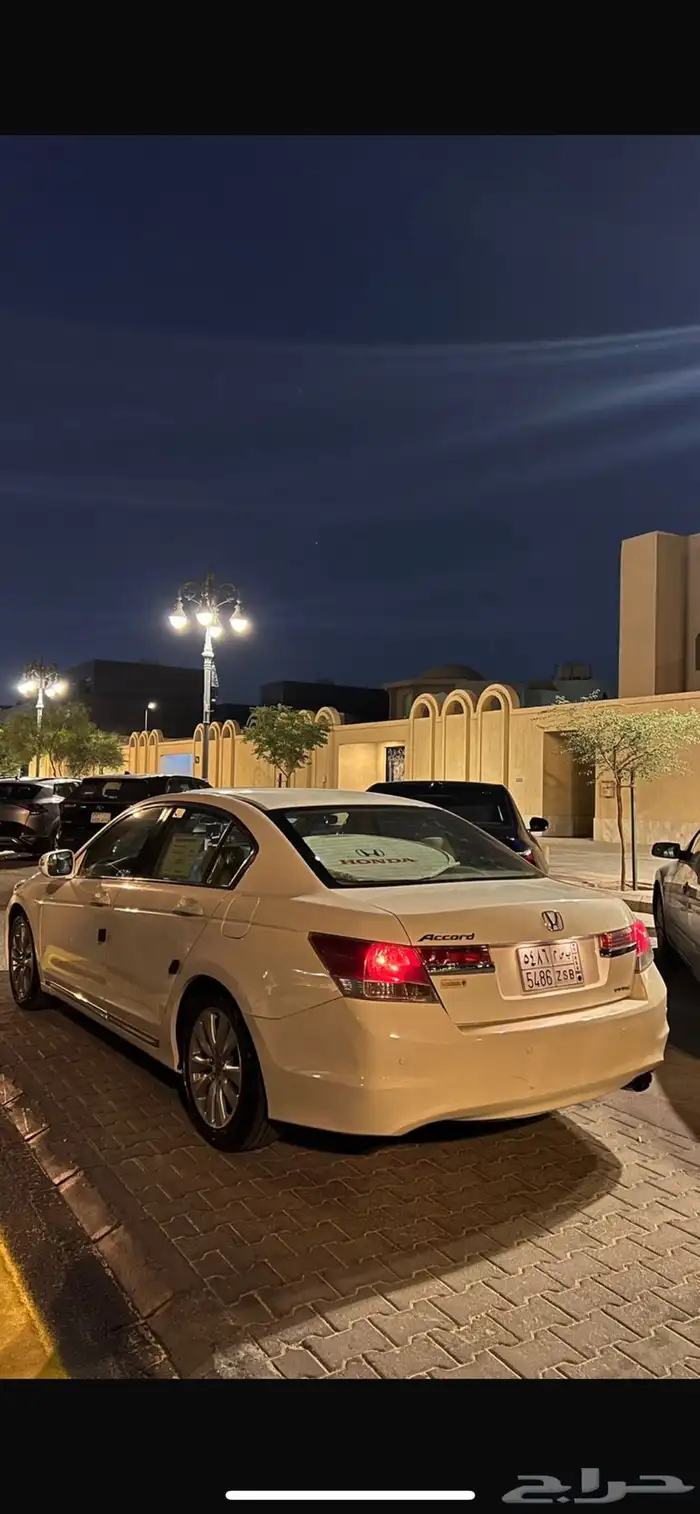هوندا اكورد 2010. مرهم 12 8