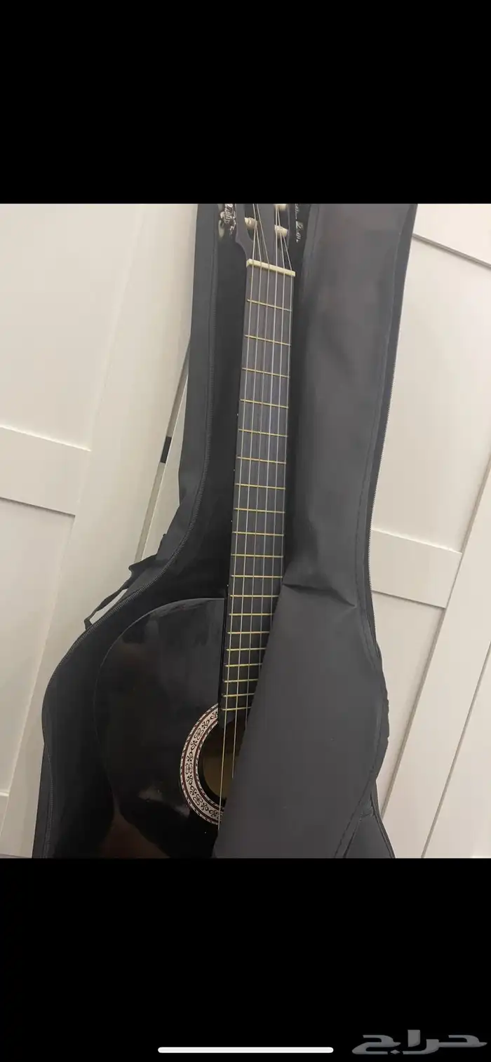 قيتار استخدام نضيف 1