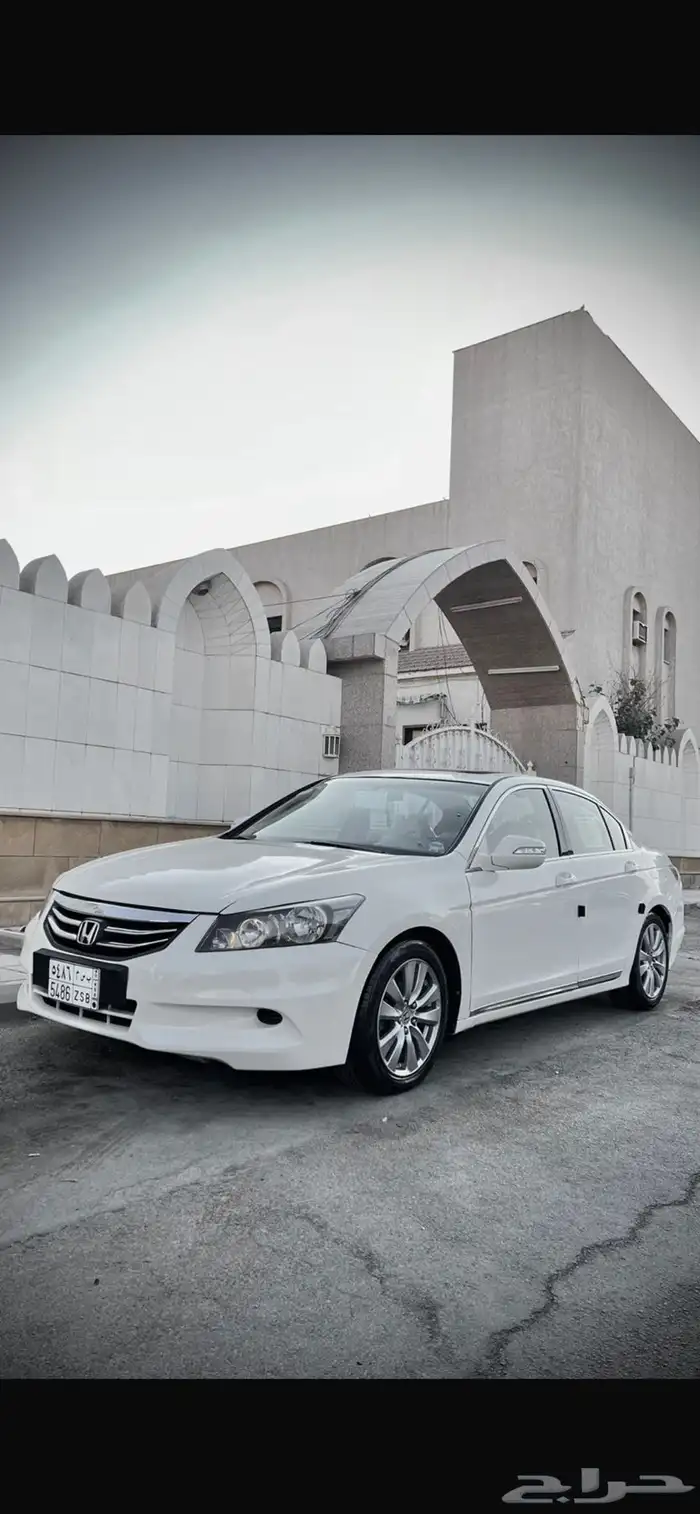 هوندا اكورد 2010. مرهم 12 9