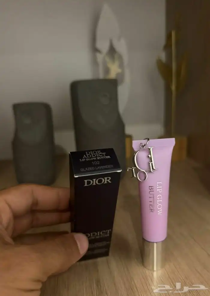 ليب جلو من ديور ماستر كواليتي 3