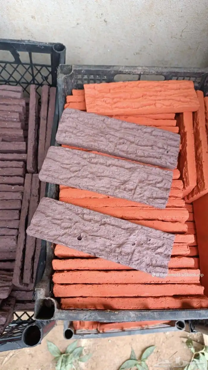 تصنيع قوالب سلكون ربل ديكورات ولحجر 6