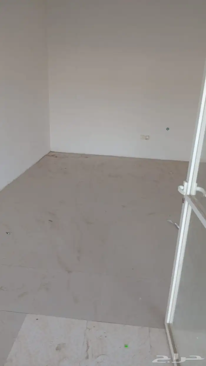 محلين بجانب بعض للايجار الشرائع مخطط أربعة 0