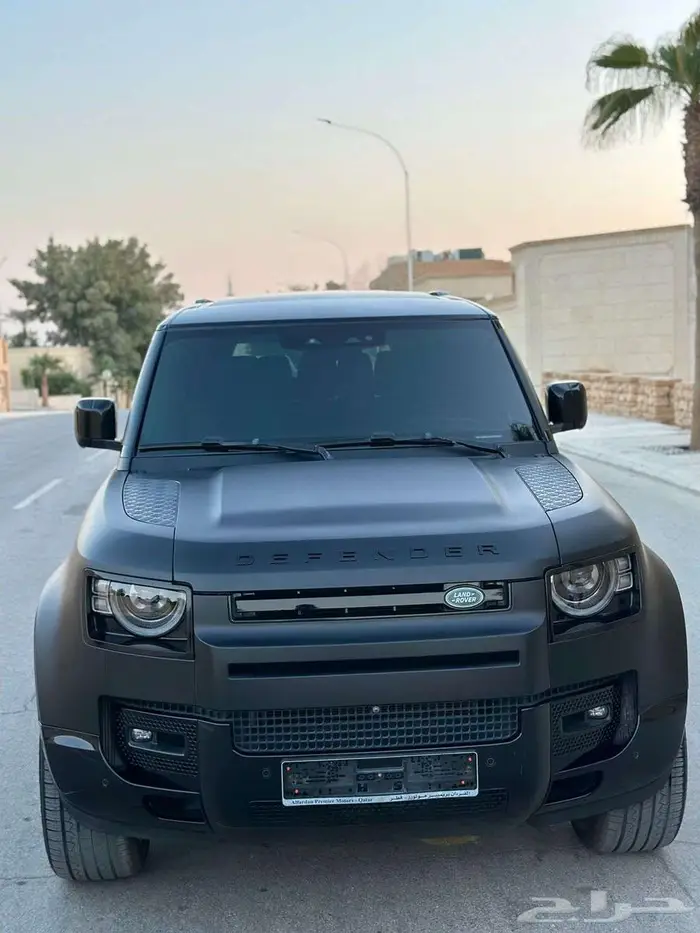 ديفندر 110 أسود مطفي 2022 عداد 105 بحالة الوكالة على الضمان 94