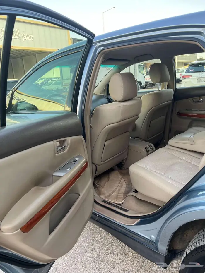 لكزس RX330 موديل 2005 - معرض خلف للسيارات 7