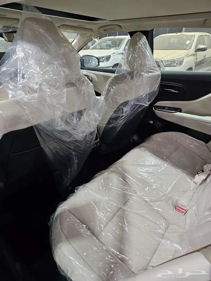 كراون برستيج - 2026 كاش واقساط - 5