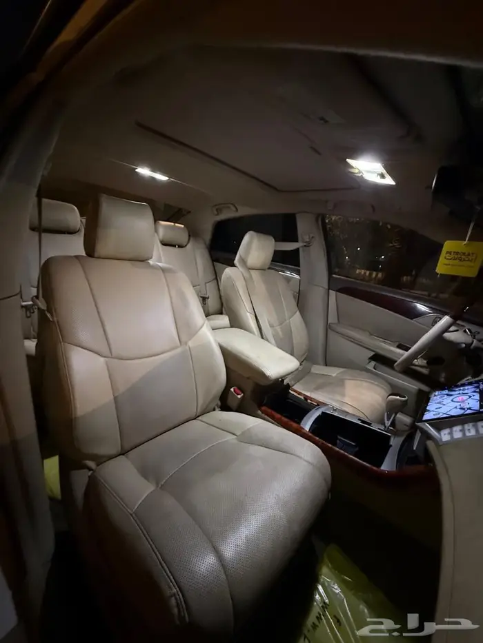 تويوتا افالون 2010 8