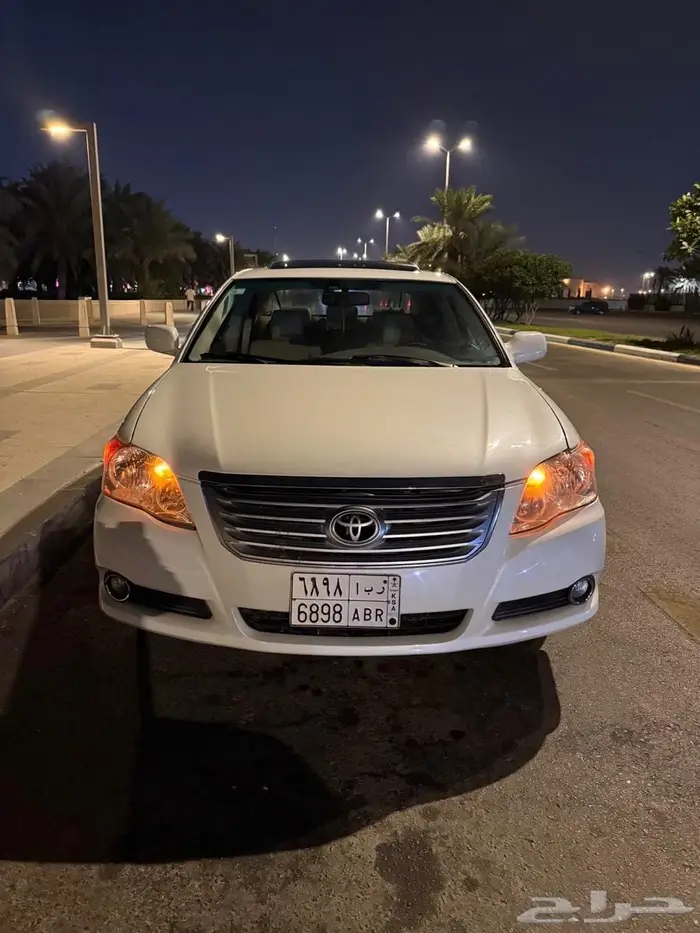 تويوتا افالون 2010 4