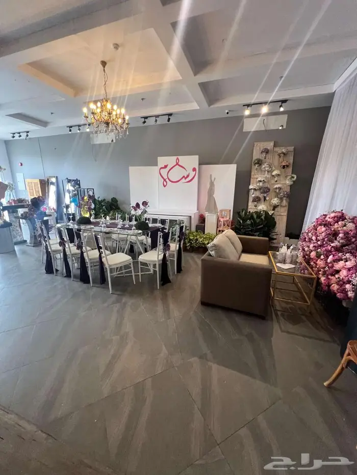 معرض مميز للإيجار 4