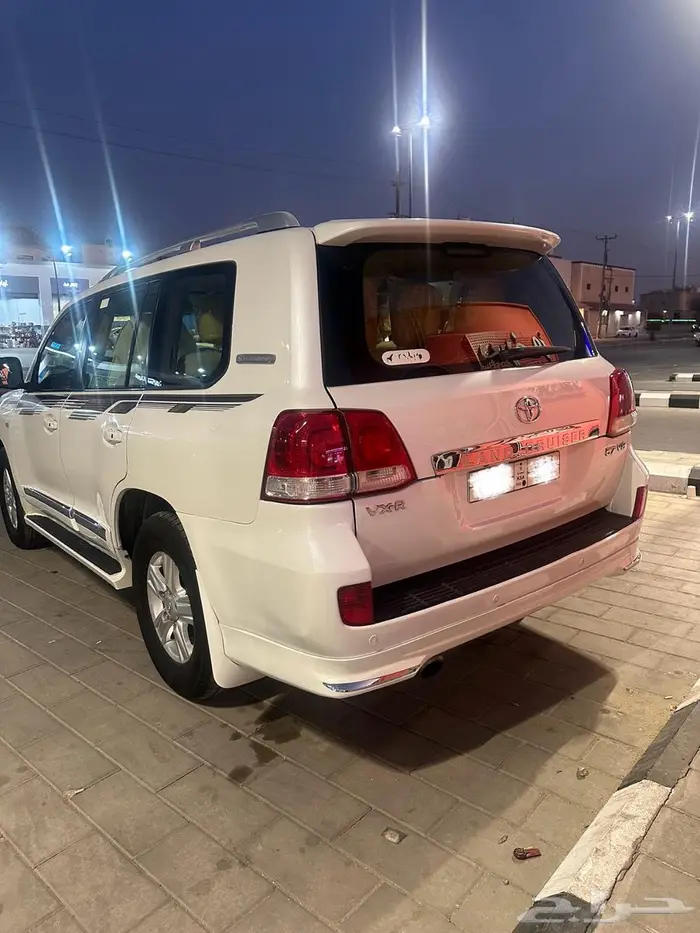 لاندكروزر 2009 VXR فل كامل وكاله 9
