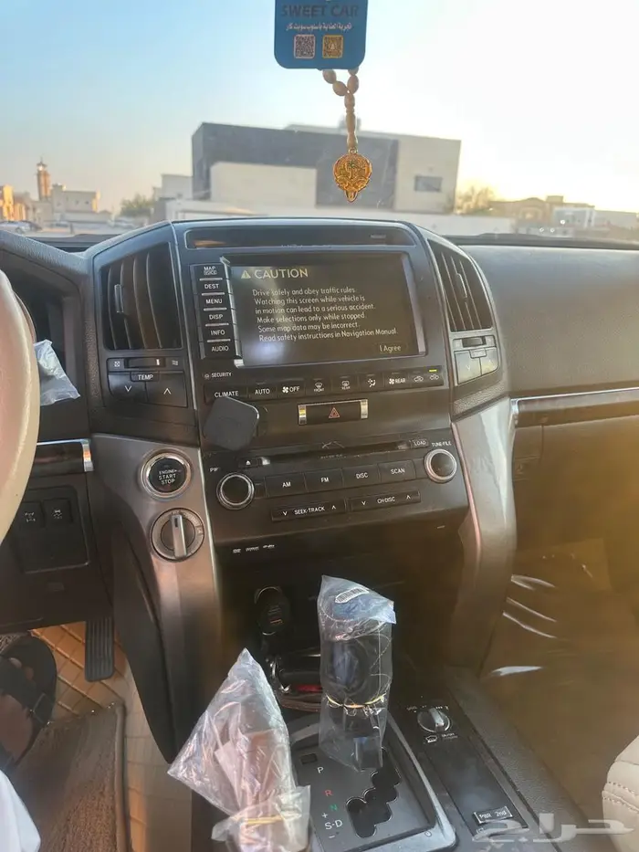 لاندكروزر 2009 VXR فل كامل وكاله 16