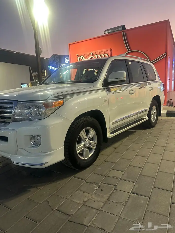 لاندكروزر 2009 VXR فل كامل وكاله 27