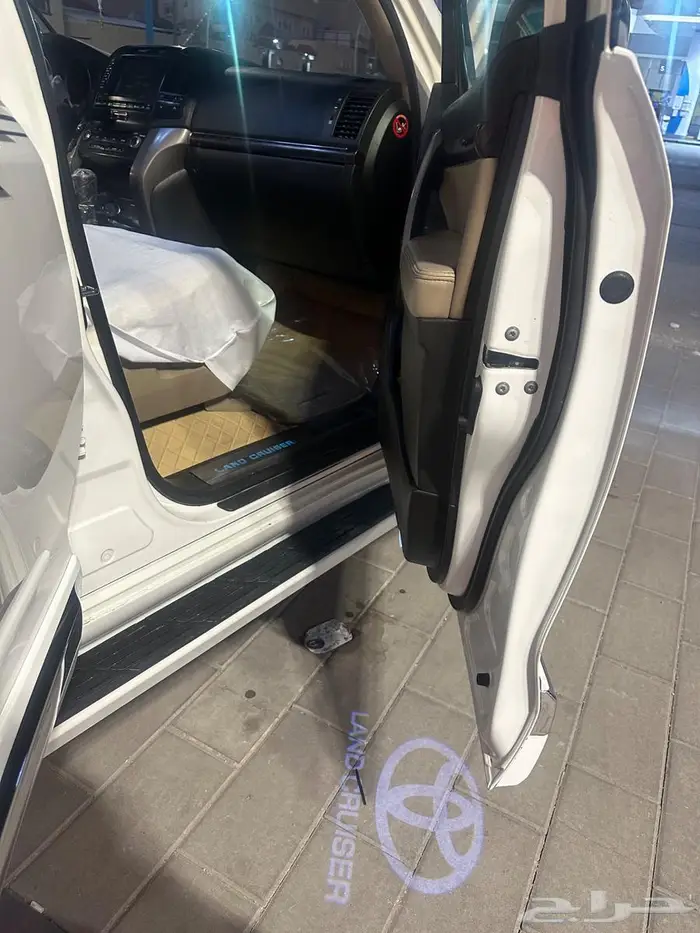 لاندكروزر 2009 VXR فل كامل وكاله 29