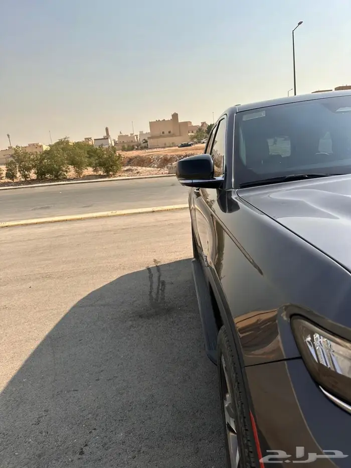 جيب قراند شيروكي 2023 ليمتيد بلص قصير 9