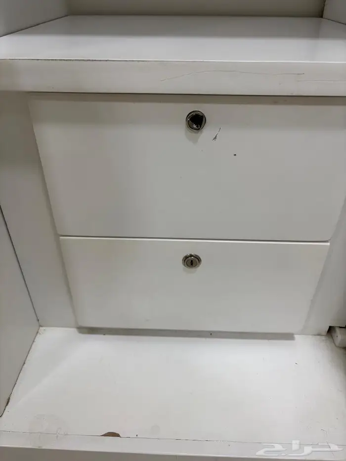 للبيع دولاب   طاولة طعام 11