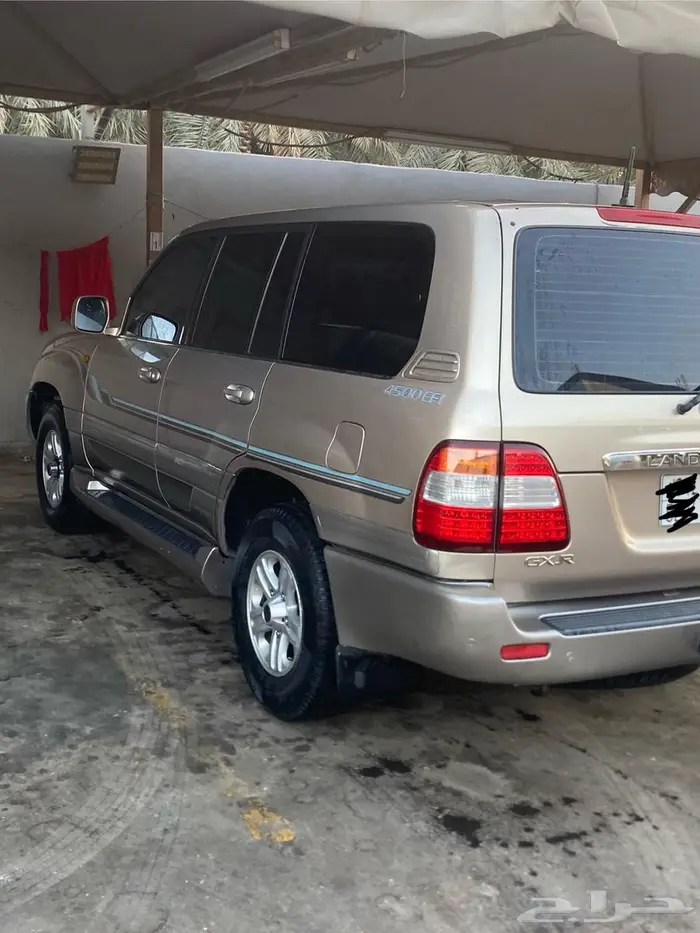 لندكروزر 2004 1