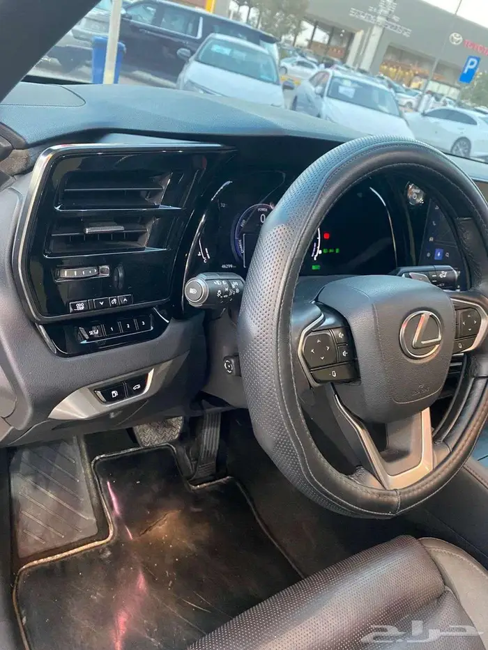 لكزس RX 350 موديل 2023 هايبرد فل كامل اعلى فئه سعودي 8