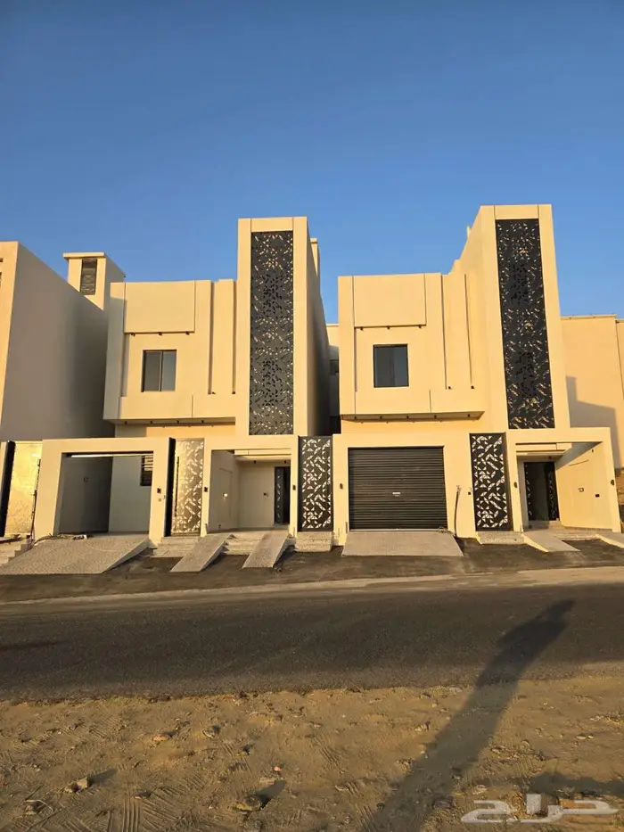 للبيع دور أرضي 6غرف VIP حوش ومدخل سياره بحي الوسام بالخميس 1