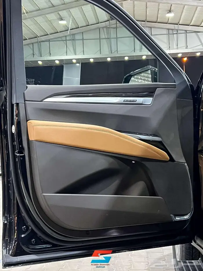 كاديلاك اسكاليد _ 2025__ ضمان وصيانة 18