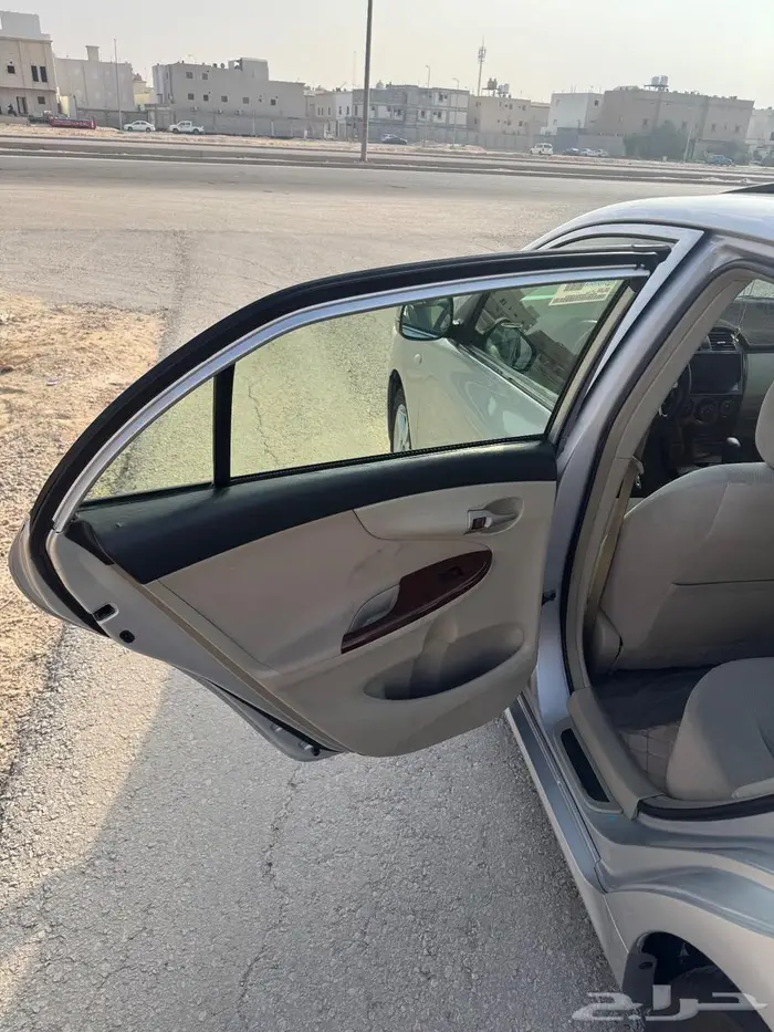 للبيع كورولا 2013 فل كامل 12