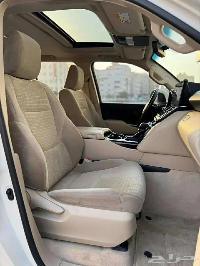 تويوتا لاندكروزر 2023 GXR 3 8