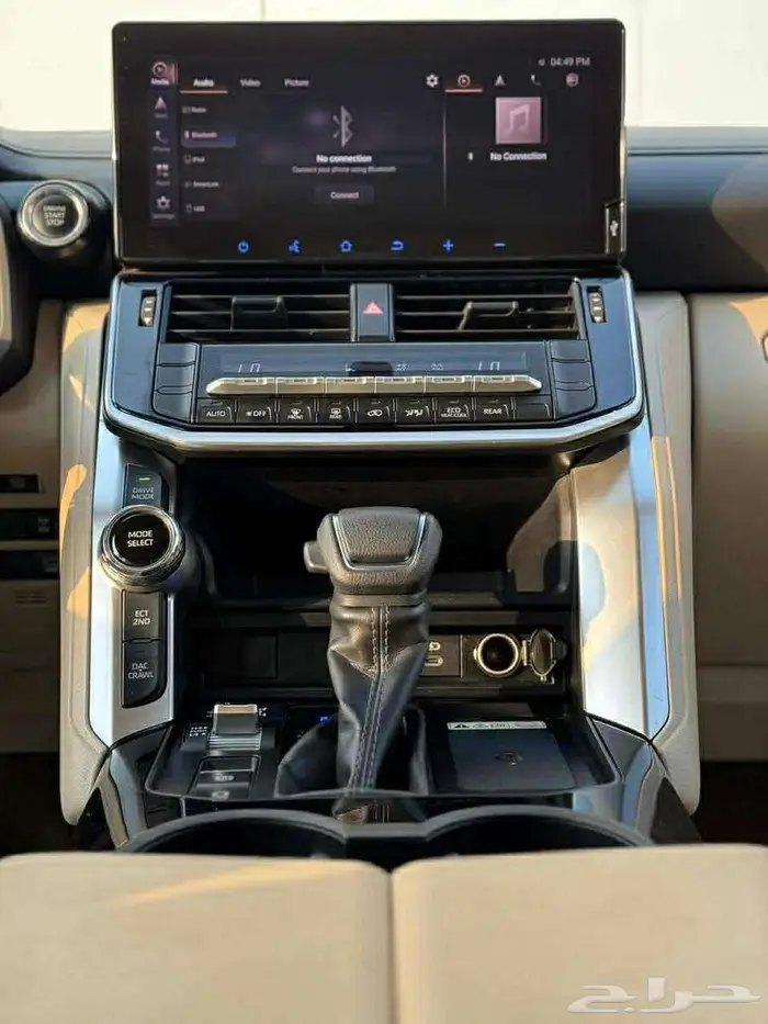 تويوتا لاندكروزر 2023 GXR 3 14